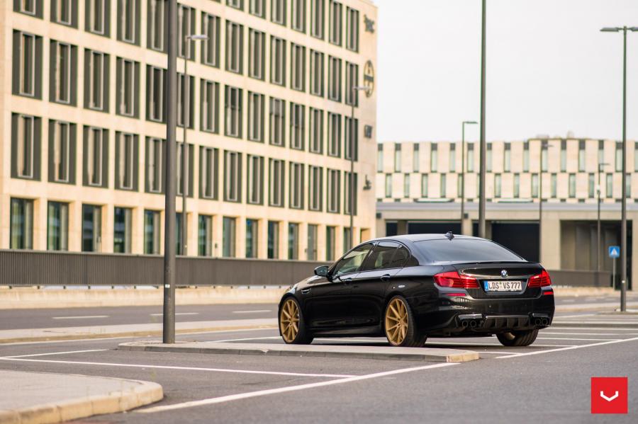  BMW M5 on Vossen Wheels (VFS1) 2017 года  (фото 29 из 29)